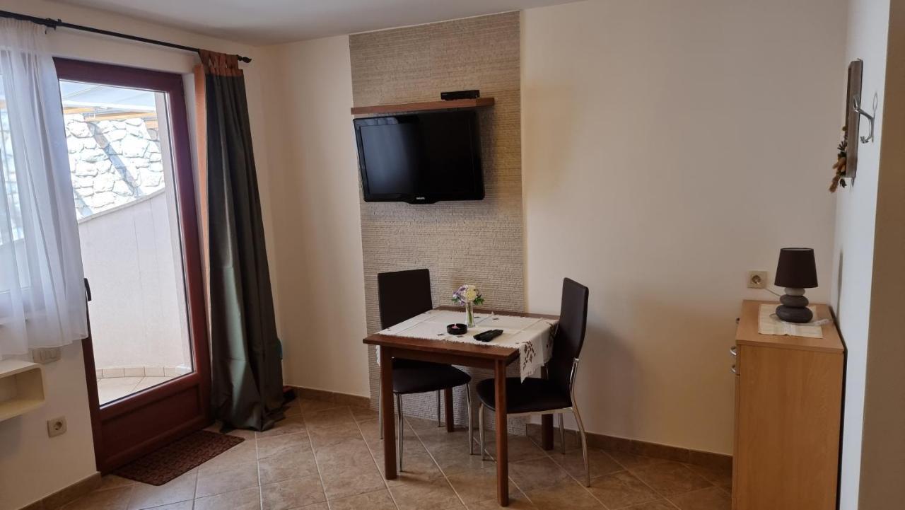 Apartmani Sidro Malinska Extérieur photo